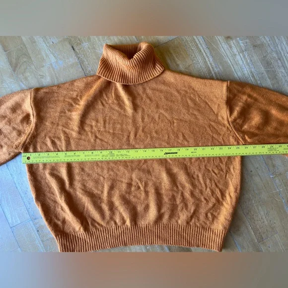 Cozy Mustard Sweater Forever 21 US small - Picture 5 of 16